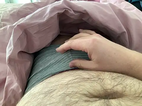 Benni81nrw online show from 04/21/26, 03:28