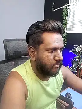 Rayansmith  online show from 11/17/25, 06:19