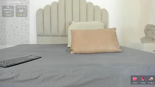 sarita duque online show from 11/09/25, 01:09