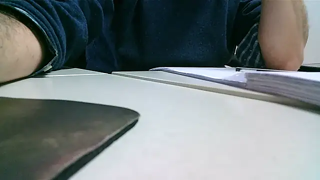 Snapshot of Gregcam chatting on 12/04/24, 12:14 Gregcam online show from 12/04/24, 12:14