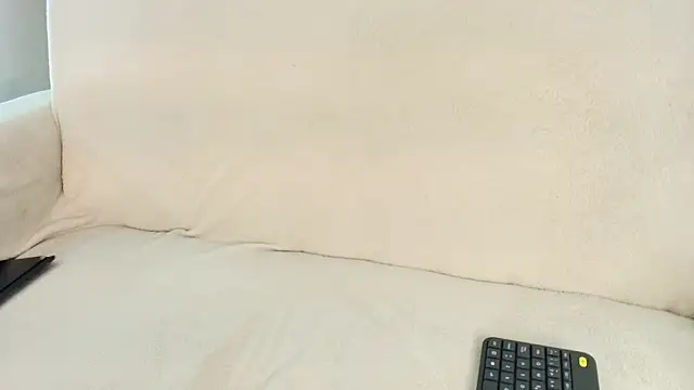 Snapshot of Satuurn_ chatting on 07/15/26, 08:58 Satuurn online show from 07/15/26, 08:58