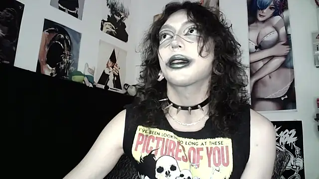 Snapshot of kiiler_queen chatting on 06/09/26, 07:03 kiiler queen online show from 06/09/26, 07:03