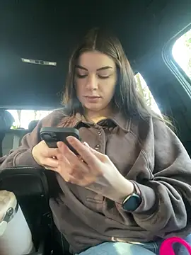 EllyNora online show from 01/18/26, 10:41