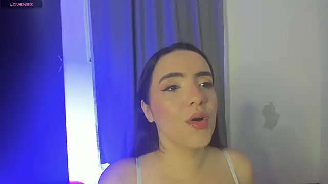 Snapshot of rouse_lili chatting on 04/29/26, 11:25 rouse lili online show from 04/29/26, 11:25