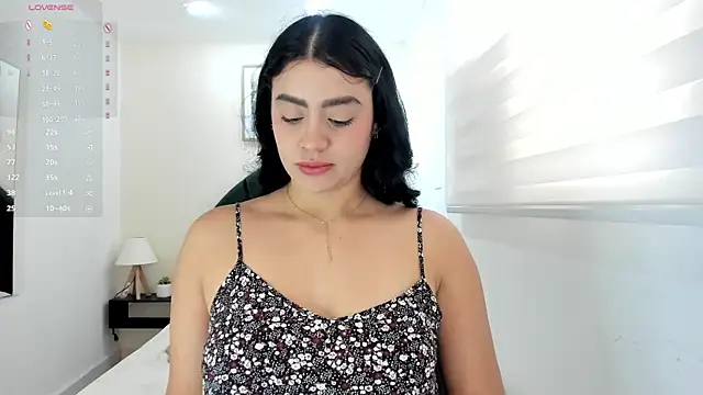 Snapshot of Paula_Desousa chatting on 06/07/26, 04:22 Paula Desousa online show from 06/07/26, 04:22
