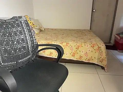 Snapshot of soniasharma0223 chatting on 09/24/25, 06:17 soniasharma0223 online show from 09/24/25, 06:17