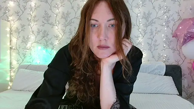 Imcarrieberry online show from 03/11/25, 02:40