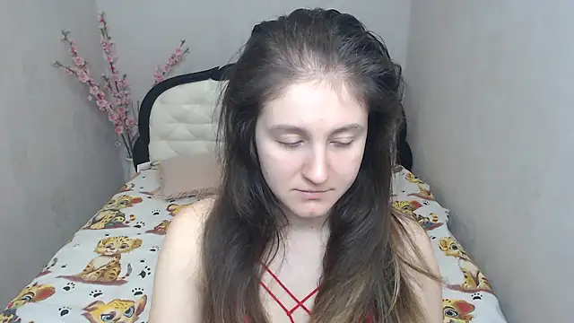 Holliy Cooper online show from 03/25/26, 09:26