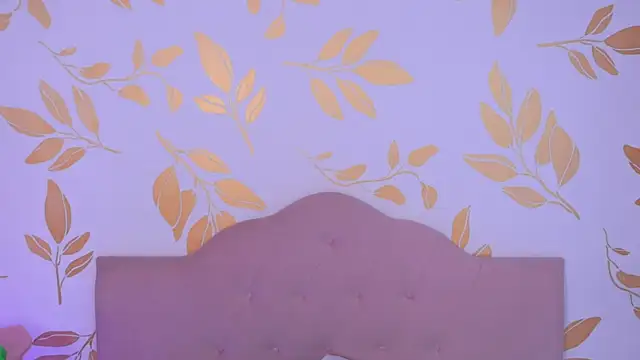 alix bay online show from 09/24/25, 09:18