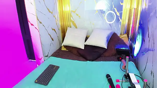 dianamilf online show from 03/04/26, 07:53