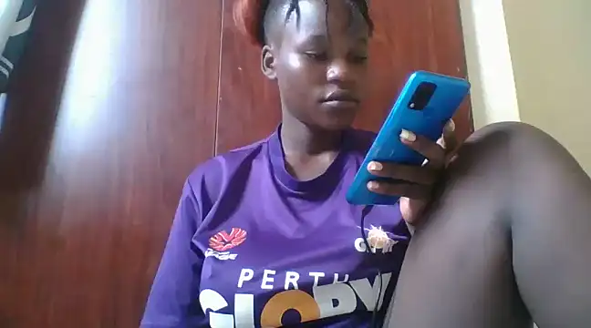 Snapshot of prettychic5 chatting on 12/09/24, 11:26 prettychic5 online show from 12/09/24, 11:26