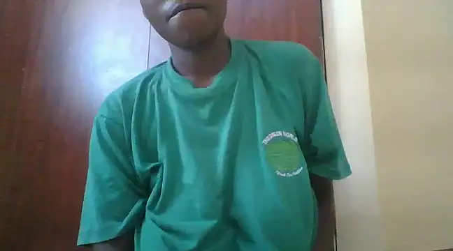 Snapshot of prettychic5 chatting on 12/13/24, 10:30 prettychic5 online show from 12/13/24, 10:30