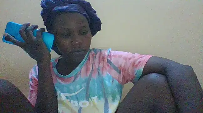 Snapshot of prettychic5 chatting on 12/27/24, 05:48 prettychic5 online show from 12/27/24, 05:48