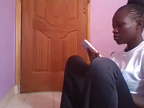 Snapshot of prettychic5 chatting on 09/12/25, 07:30 prettychic5 online show from 09/12/25, 07:30