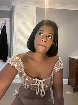 Snapshot of RoseMelanie chatting on 12/06/24, 10:49 RoseMelanie online show from 12/06/24, 10:49