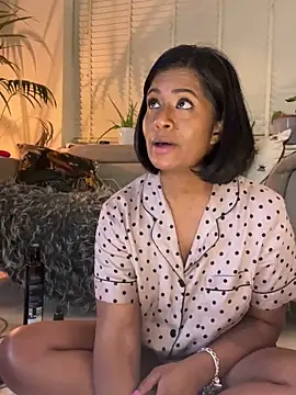 Snapshot of RoseMelanie chatting on 01/10/25, 10:04 RoseMelanie online show from 01/10/25, 10:04