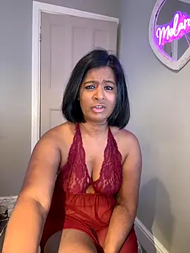 Snapshot of RoseMelanie chatting on 10/06/25, 07:06 RoseMelanie online show from 10/06/25, 07:06