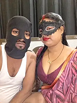 Snapshot of Something_61 chatting on 03/15/26, 05:08 Something 61 online show from 03/15/26, 05:08