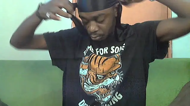 BIGDICKMULLAH online show from 10/26/25, 09:48