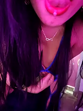 Zeina2024 online show from 09/13/25, 08:58