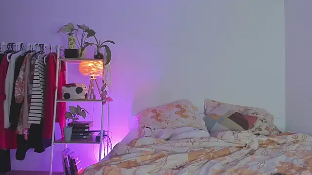 Snapshot of namirmii chatting on 09/20/25, 07:59 namirmii online show from 09/20/25, 07:59