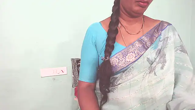 Snapshot of shrutitelugu69 chatting on 04/27/26, 05:11 shrutitelugu69 online show from 04/27/26, 05:11