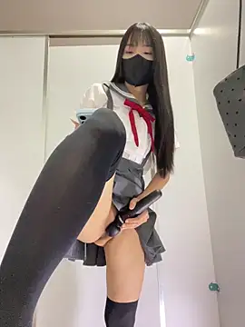 Snapshot of Asia-Lynn chatting on 11/12/25, 10:48 Asia-Lynn online show from 11/12/25, 10:48