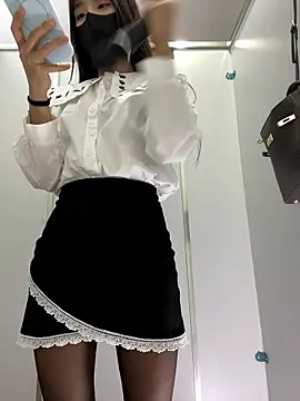 Snapshot of Asia-Lynn chatting on 01/12/26, 10:53 Asia-Lynn online show from 01/12/26, 10:53