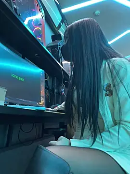 Snapshot of Asia-Lynn chatting on 01/14/26, 11:05 Asia-Lynn online show from 01/14/26, 11:05