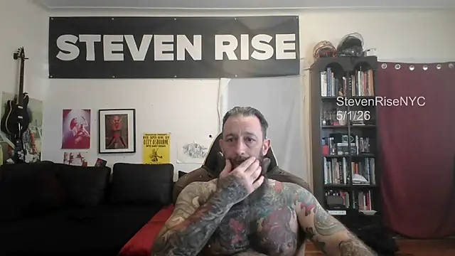 Snapshot of StevenRiseNYC chatting on 05/01/26, 06:34 StevenRiseNYC online show from 05/01/26, 06:34