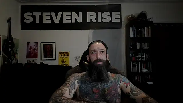 Snapshot of StevenRiseNYC chatting on 05/16/26, 10:36 StevenRiseNYC online show from 05/16/26, 10:36