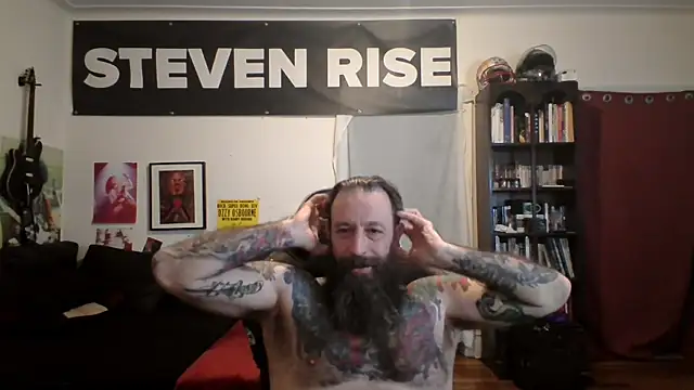Snapshot of StevenRiseNYC chatting on 05/31/26, 10:55 StevenRiseNYC online show from 05/31/26, 10:55
