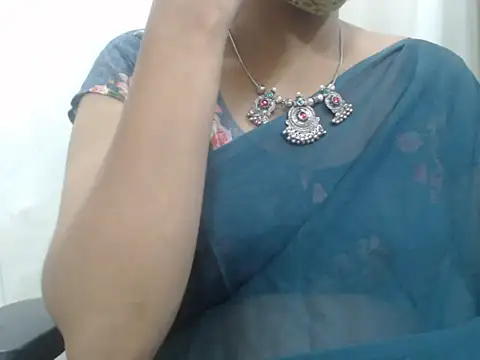 Lovely Siri 23 online show from 11/09/25, 07:01