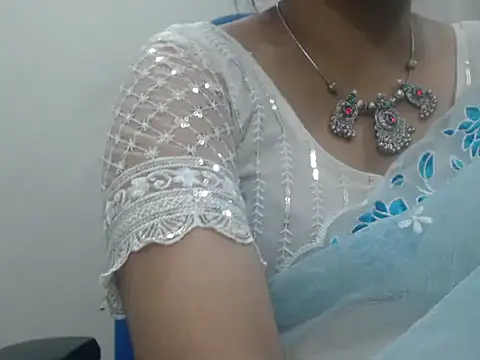 Lovely Siri 23 online show from 04/17/26, 09:45