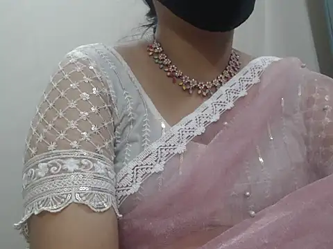 Lovely Siri 23 online show from 04/28/26, 07:02