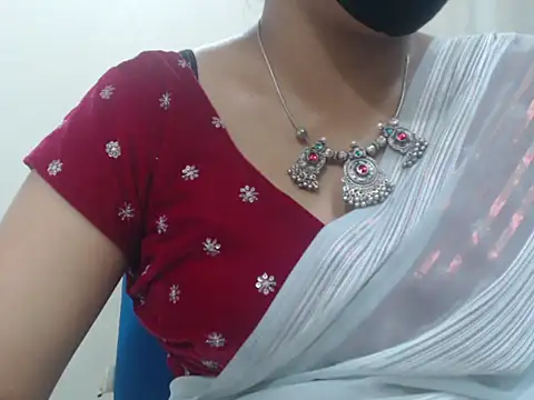 Lovely Siri 23 online show from 04/29/26, 08:18