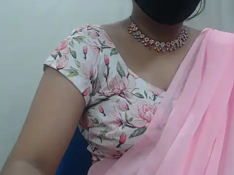Lovely Siri 23 online show from 05/02/26, 06:29