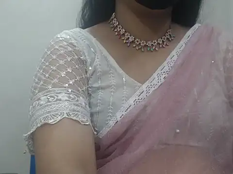 Lovely Siri 23 online show from 05/14/26, 03:41