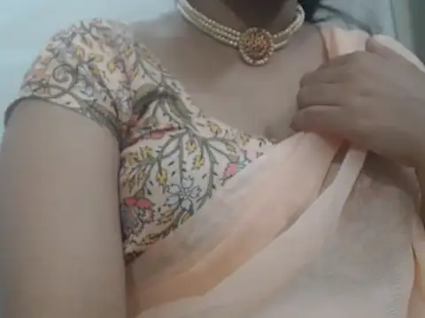 Lovely Siri 23 online show from 05/18/26, 05:24
