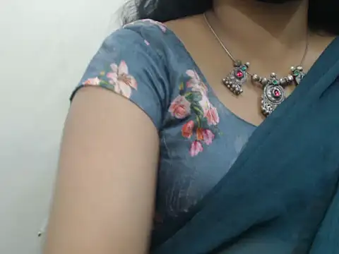 Lovely Siri 23 online show from 06/16/26, 04:42
