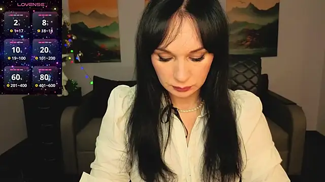 Sofia Ford online show from 12/17/25, 07:47