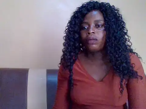 Snapshot of sweetbabra1 chatting on 01/01/25, 12:00 sweetbabra1 online show from 01/01/25, 12:00