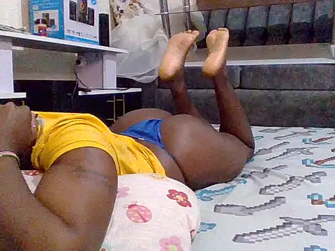 sweet-fancy online show from 09/09/25, 03:33