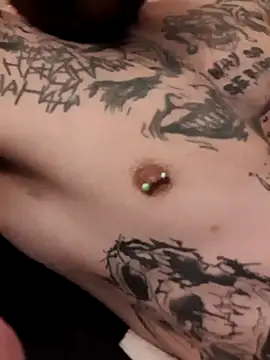 Snapshot of PIercingBoy38 chatting on 12/31/24, 03:12 PIercingBoy38 online show from 12/31/24, 03:12