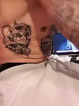 Snapshot of PIercingBoy38 chatting on 02/02/25, 09:56 PIercingBoy38 online show from 02/02/25, 09:56