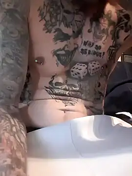 Snapshot of PIercingBoy38 chatting on 02/11/25, 01:30 PIercingBoy38 online show from 02/11/25, 01:30