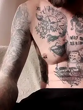 Snapshot of PIercingBoy38 chatting on 02/22/25, 12:19 PIercingBoy38 online show from 02/22/25, 12:19