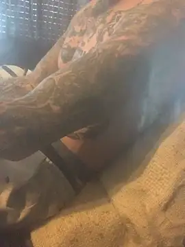 Snapshot of PIercingBoy38 chatting on 02/23/25, 02:14 PIercingBoy38 online show from 02/23/25, 02:14