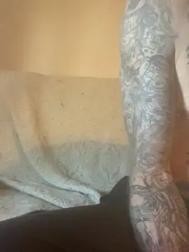 Snapshot of PIercingBoy38 chatting on 03/04/25, 12:33 PIercingBoy38 online show from 03/04/25, 12:33