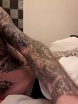 Snapshot of PIercingBoy38 chatting on 03/13/25, 09:26 PIercingBoy38 online show from 03/13/25, 09:26